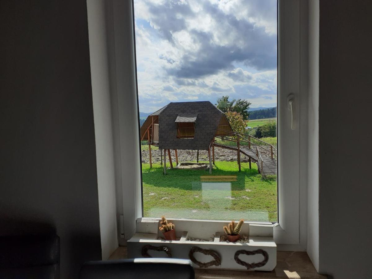 Dom W Okolicach Czchowa Wytrzyszczka Exterior foto